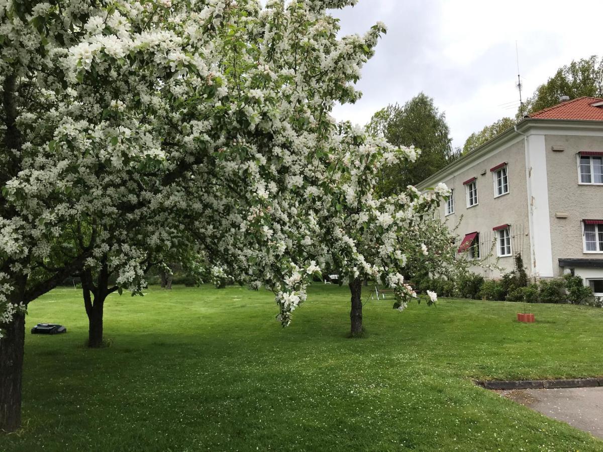 Hostel Vandrarhemmet Oestergatan Skövde Exterior foto